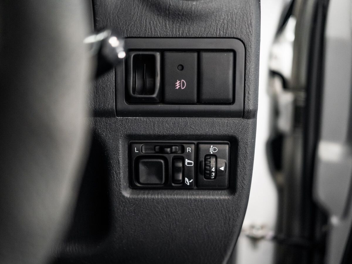 Suzuki Jimny 2015 - фото автомобиля