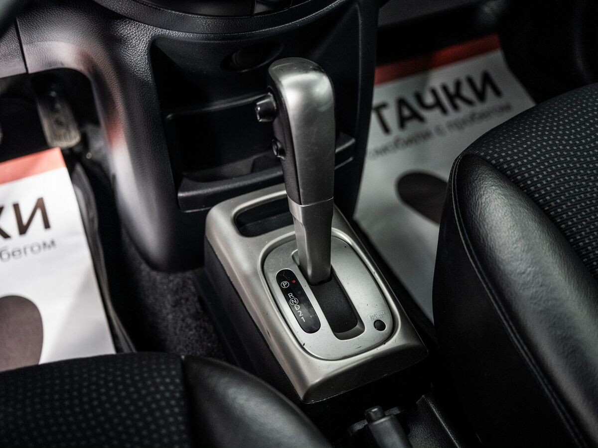 Nissan Note 2012 - фото автомобиля