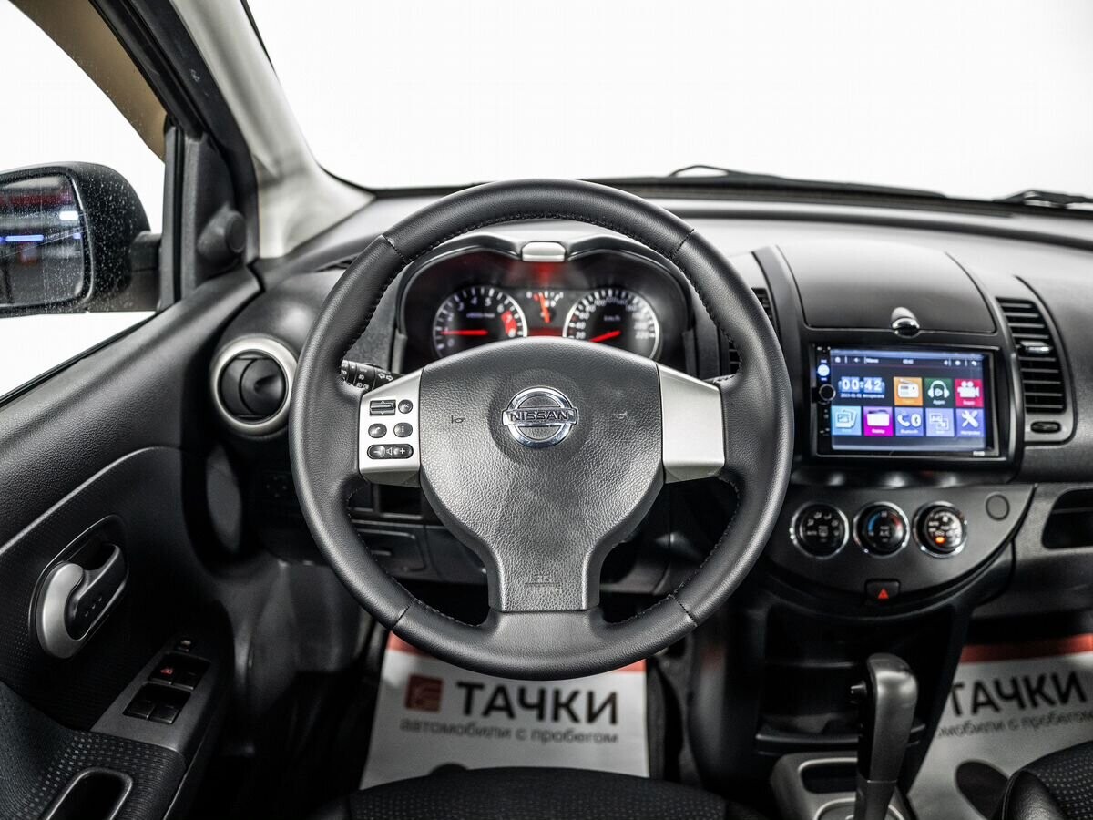 Nissan Note 2012 - фото автомобиля