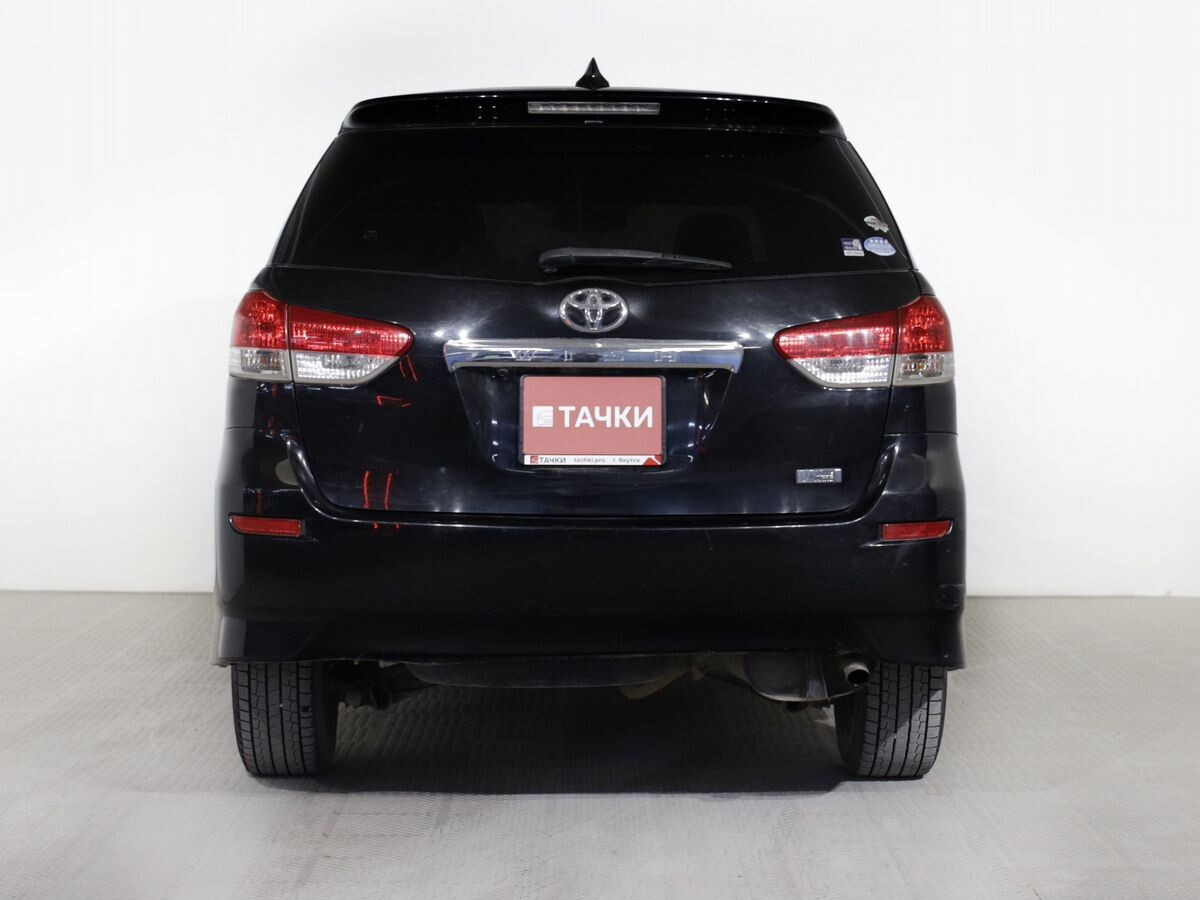 Toyota Wish 2010 - фото автомобиля