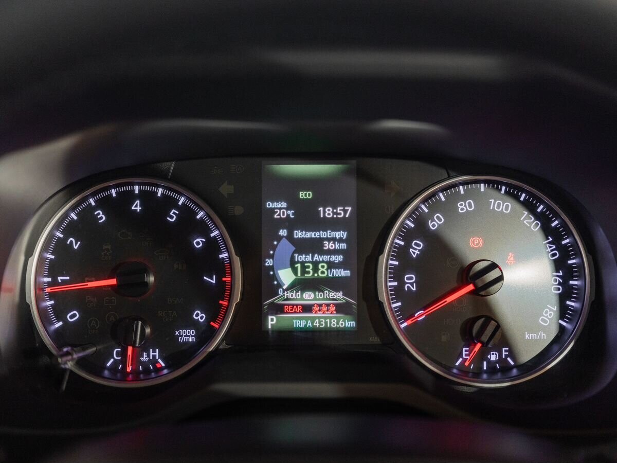 Toyota RAV4 2019 - фото автомобиля