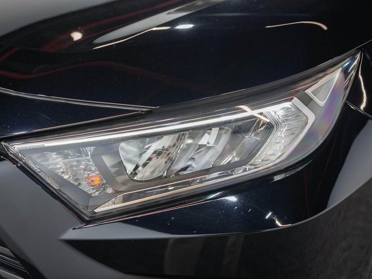 Toyota RAV4 2019 - фото автомобиля