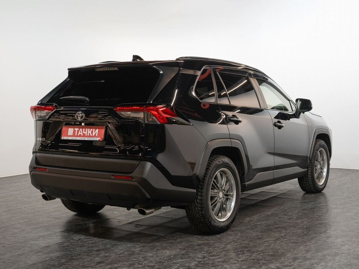 Toyota RAV4 2019 - фото автомобиля