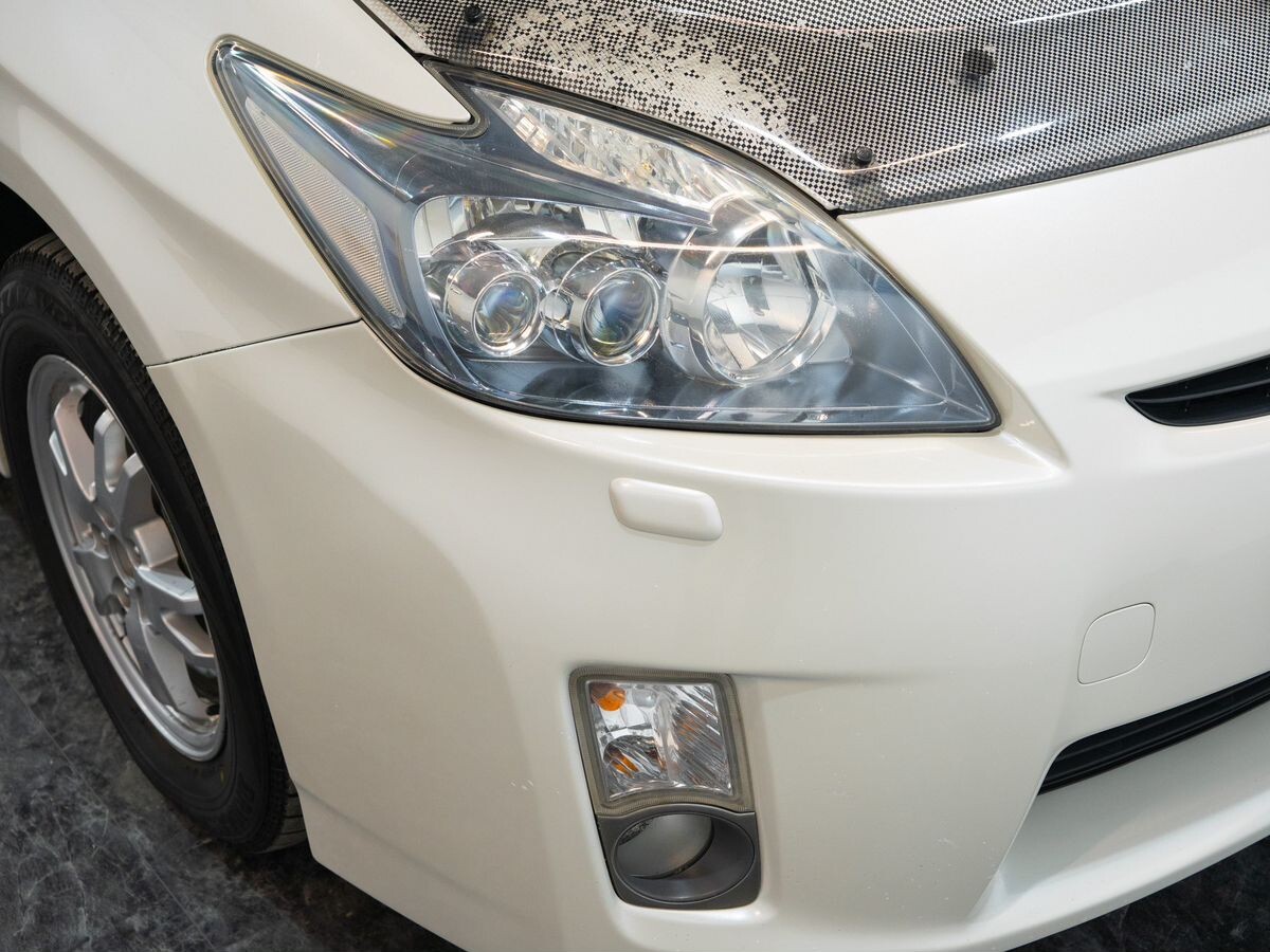 Toyota Prius 2011 - фото автомобиля