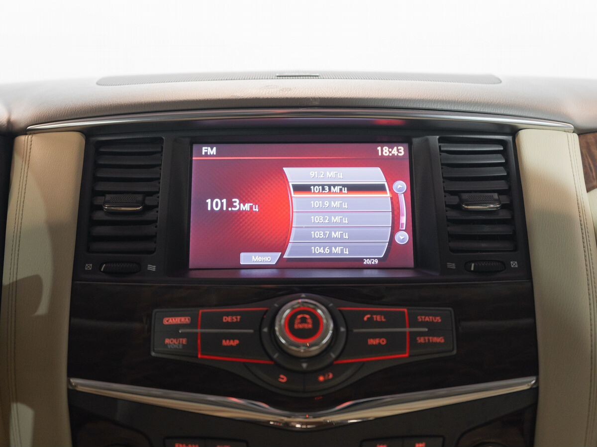 Nissan Patrol 2011 - фото автомобиля