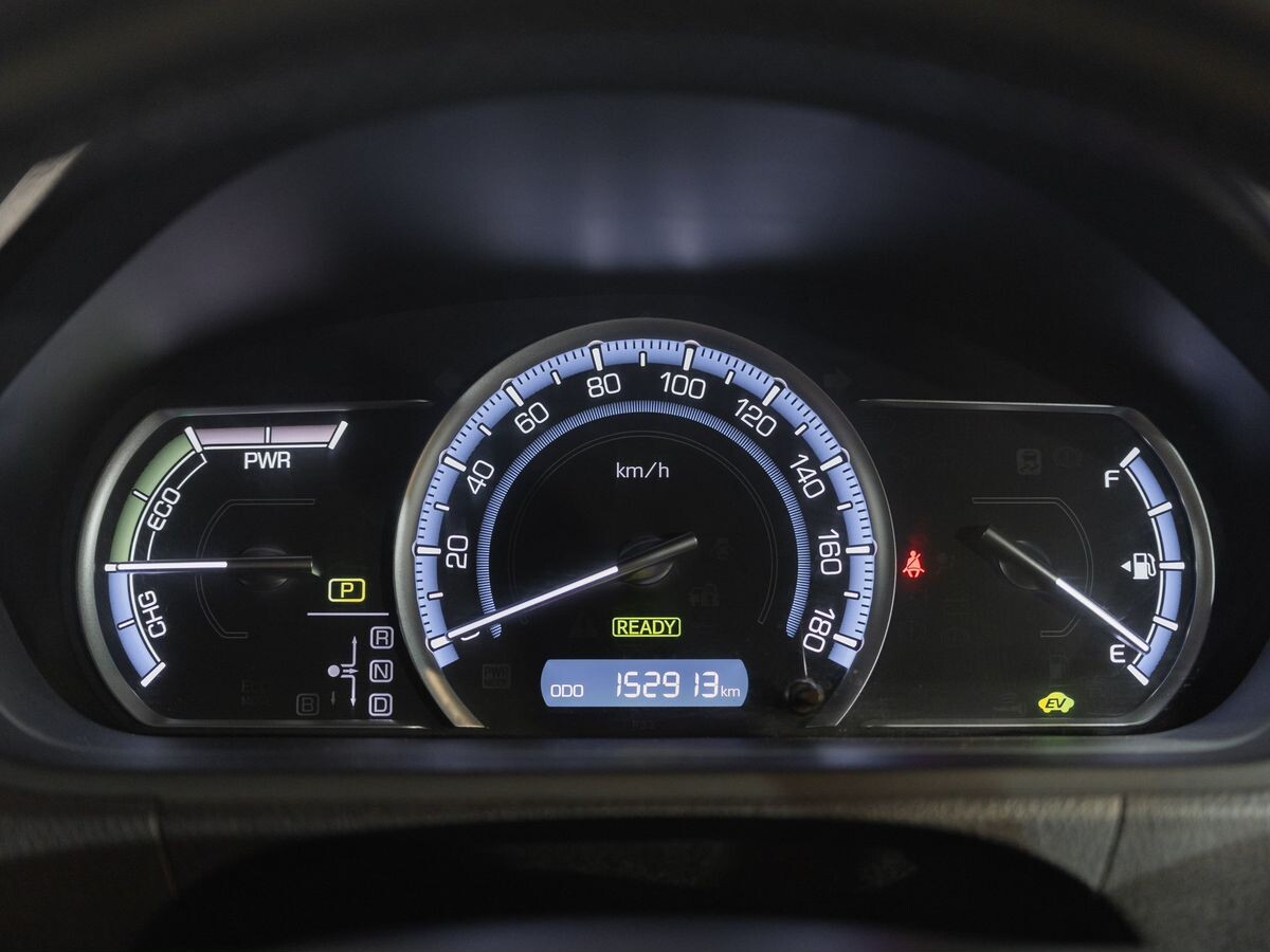 Toyota Noah 2014 - фото автомобиля