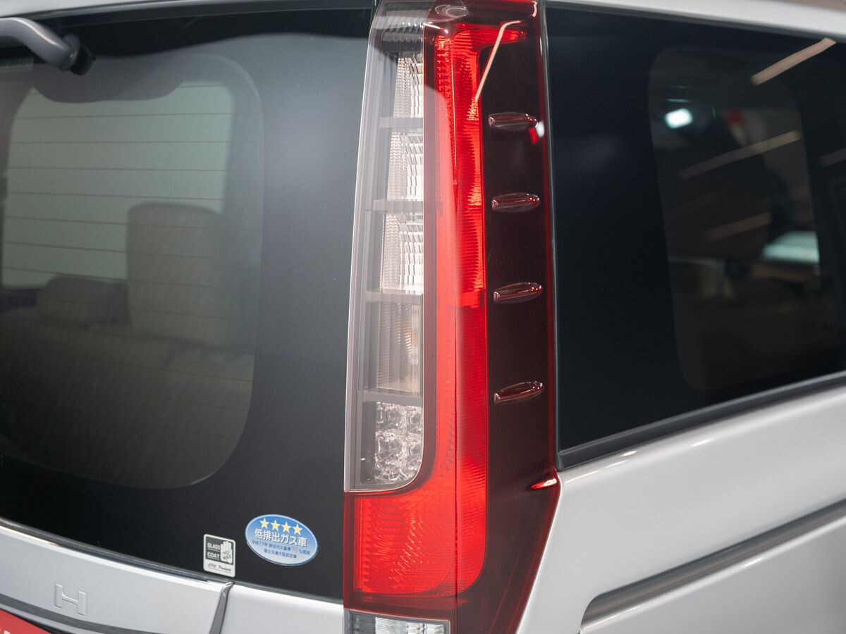 Toyota Noah 2014 - фото автомобиля