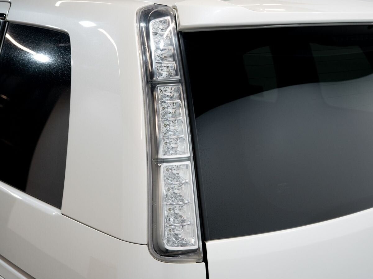 Toyota ISis 2013 - фото автомобиля