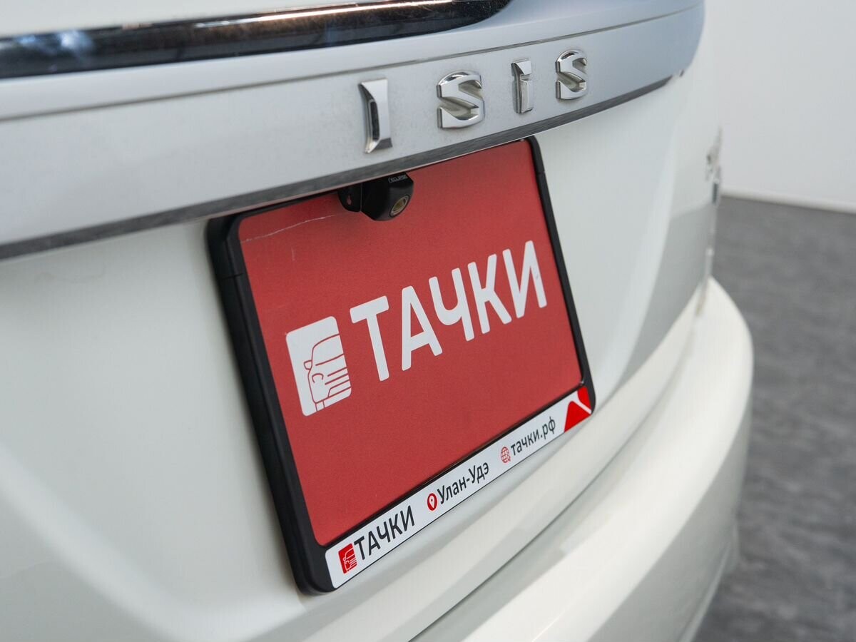 Toyota ISis 2013 - фото автомобиля