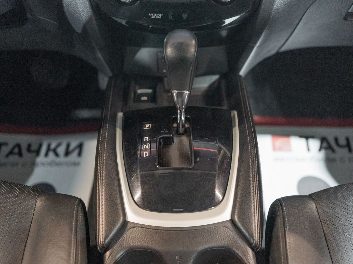 Nissan X-Trail 2017 - фото автомобиля