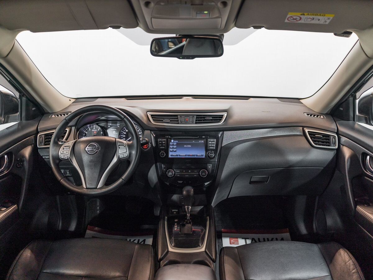 Nissan X-Trail 2017 - фото автомобиля