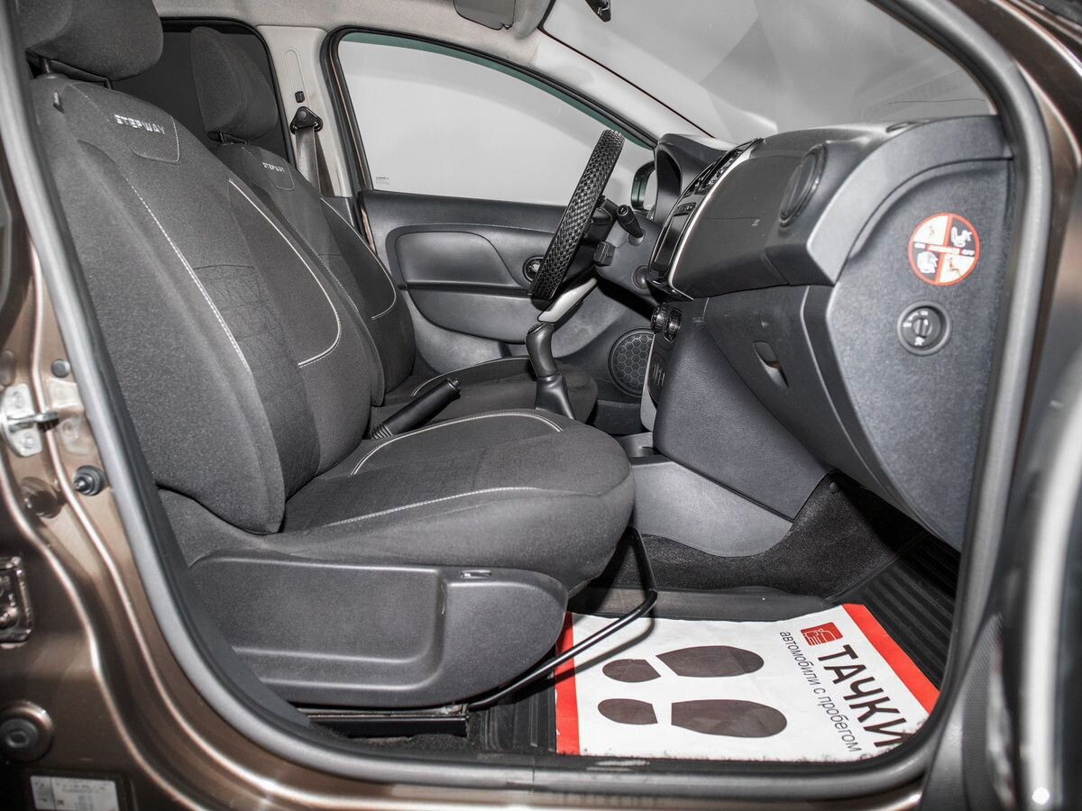 Renault Sandero 2018 - фото автомобиля