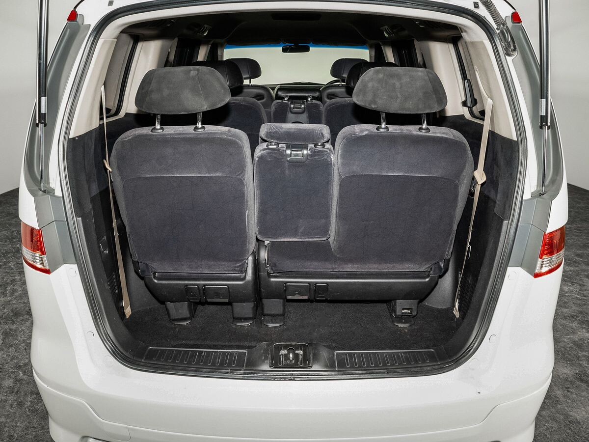 Honda Elysion 2004 - фото автомобиля