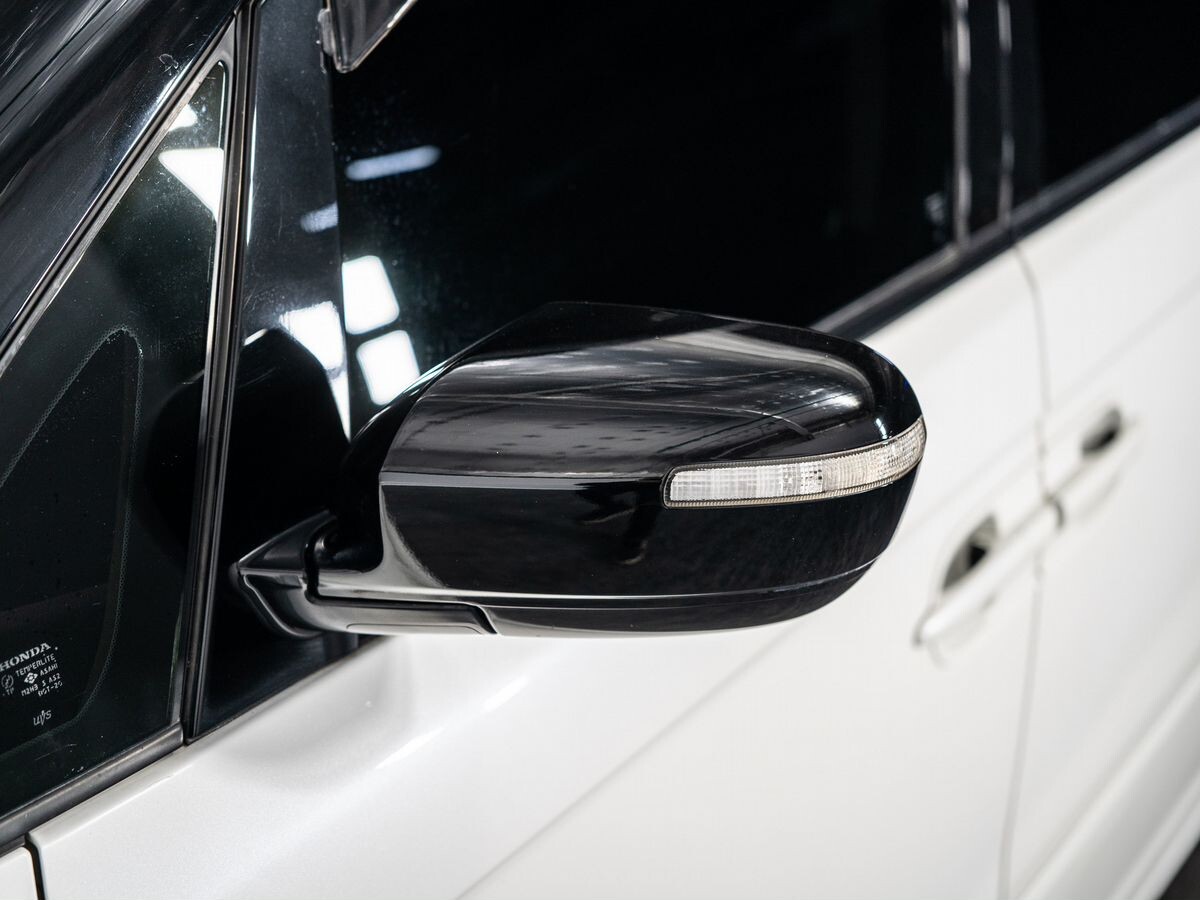 Honda Elysion 2004 - фото автомобиля