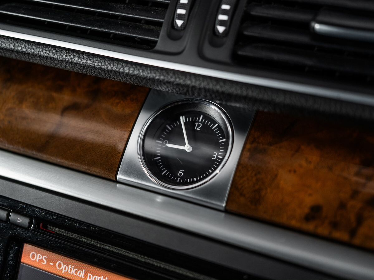 Volkswagen Passat 2013 - фото автомобиля