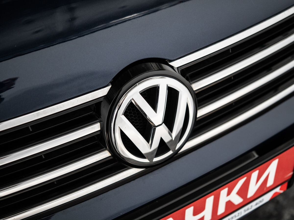 Volkswagen Passat 2013 - фото автомобиля