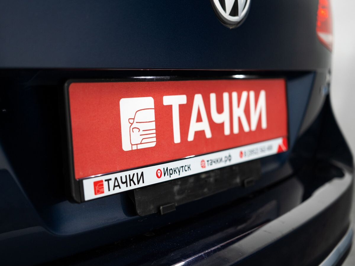 Volkswagen Passat 2013 - фото автомобиля