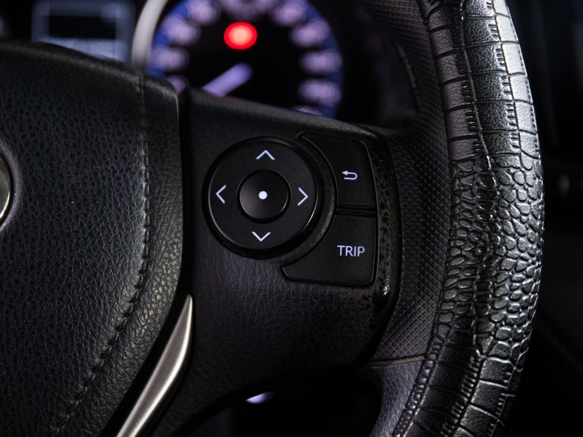 Toyota RAV4 2016 - фото автомобиля