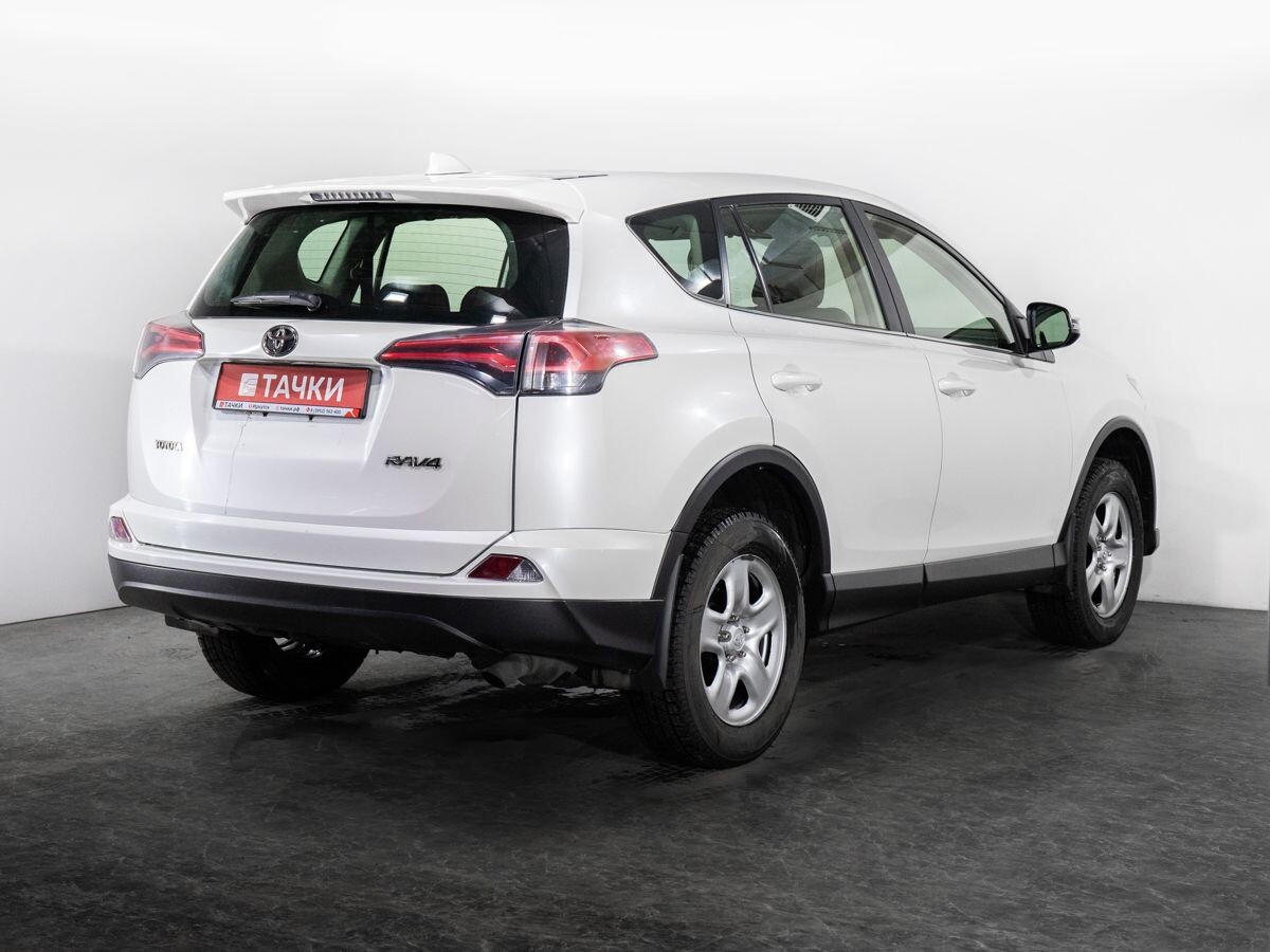 Toyota RAV4 2016 - фото автомобиля