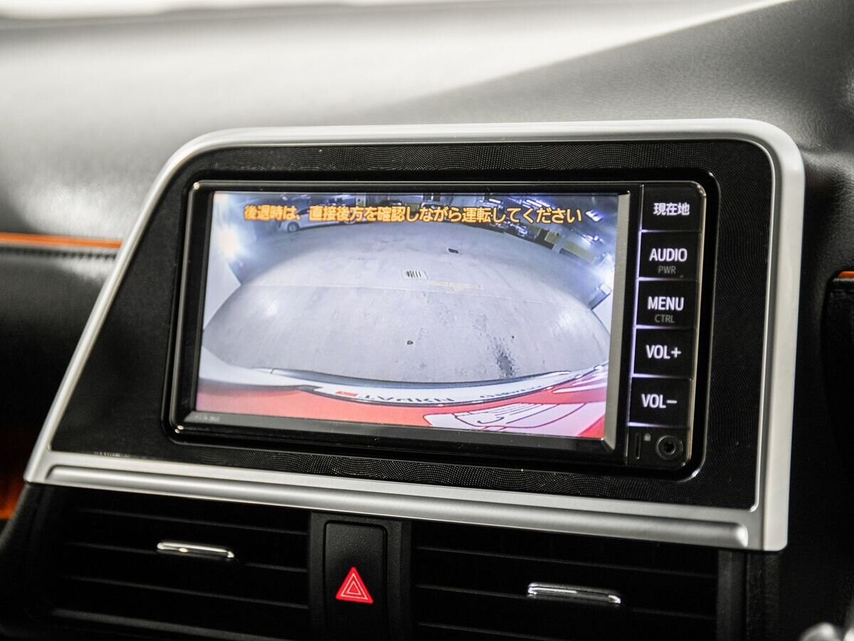 Toyota Sienta 2019 - фото автомобиля