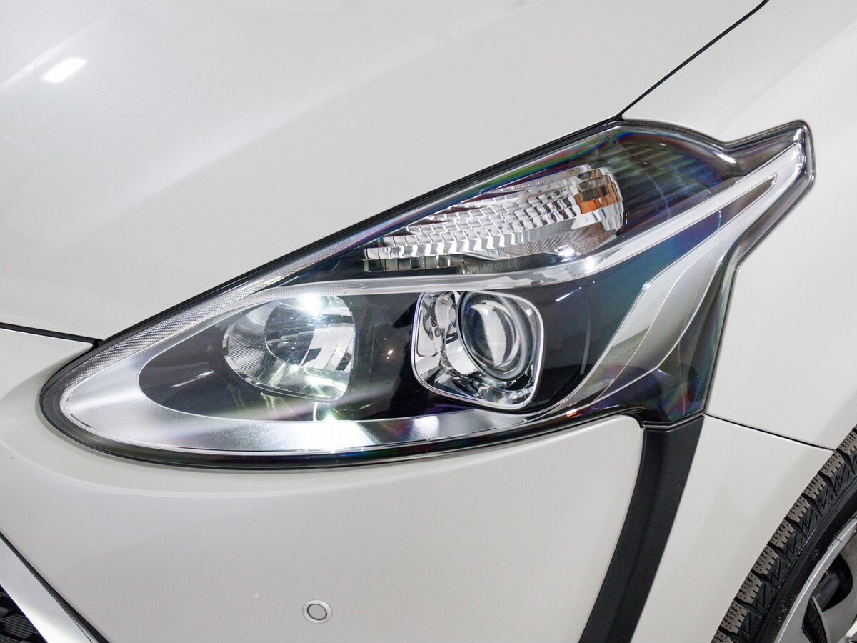 Toyota Sienta 2019 - фото автомобиля