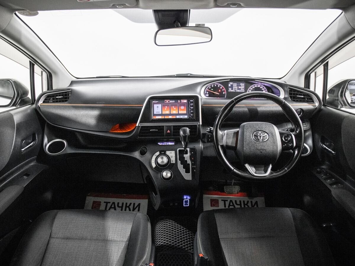 Toyota Sienta 2019 - фото автомобиля