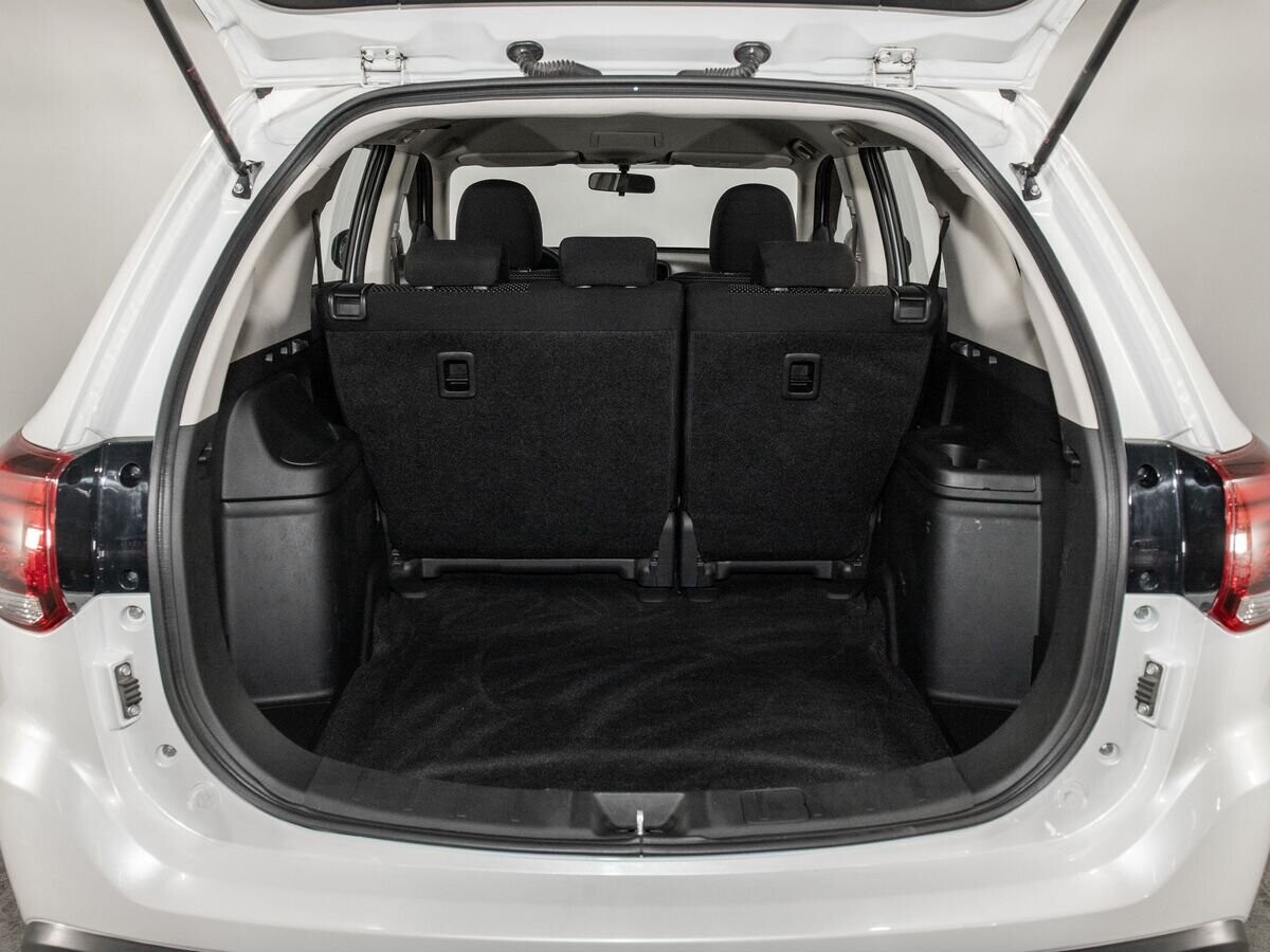 Mitsubishi Outlander 2016 - фото автомобиля