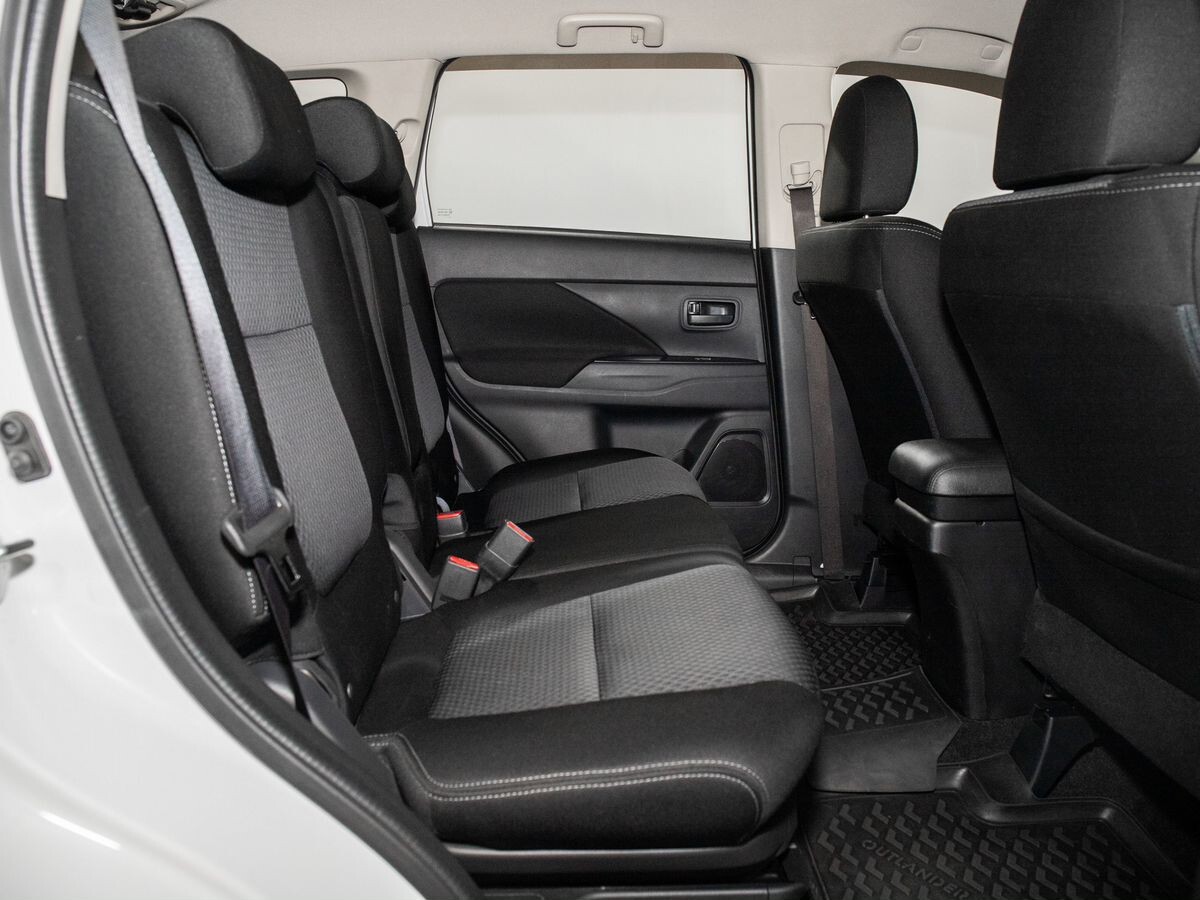 Mitsubishi Outlander 2016 - фото автомобиля