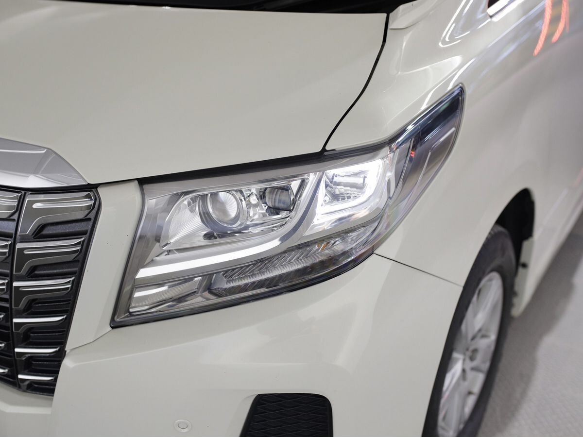 Toyota Alphard 2015 - фото автомобиля