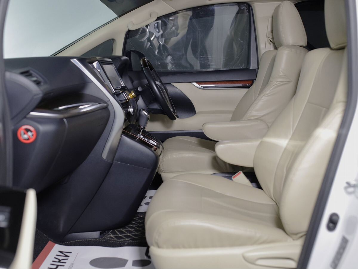 Toyota Alphard 2015 - фото автомобиля