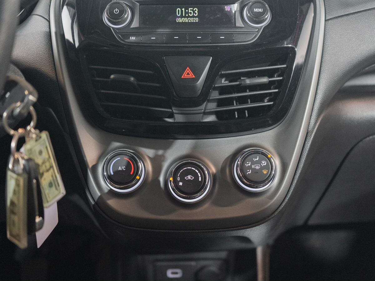 Chevrolet Spark 2020 - фото автомобиля