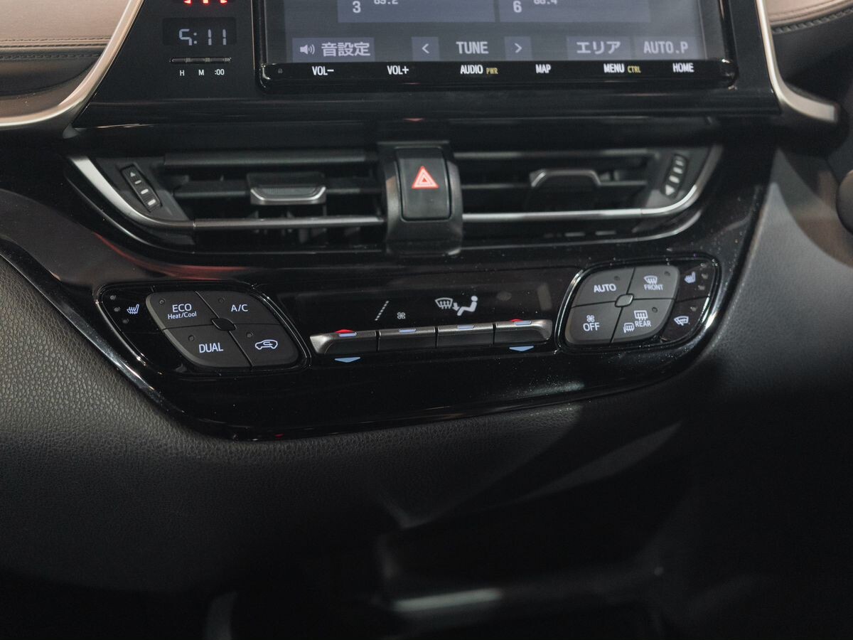 Toyota C-HR 2019 - фото автомобиля