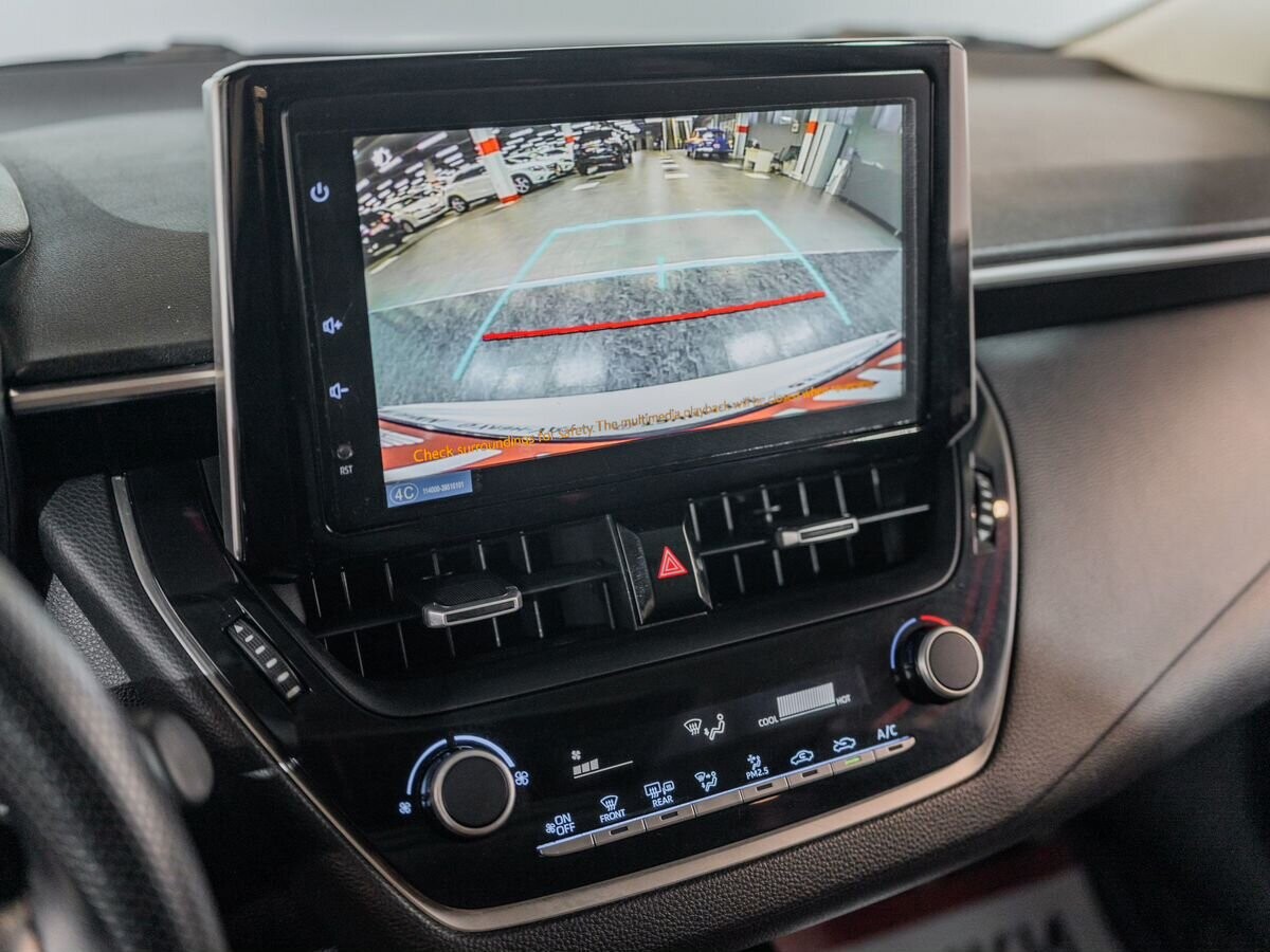 Toyota Corolla 2021 - фото автомобиля