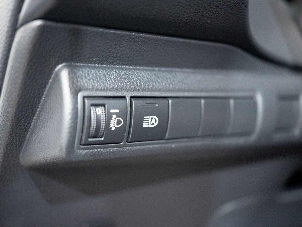 Toyota Corolla 2021 - фото автомобиля