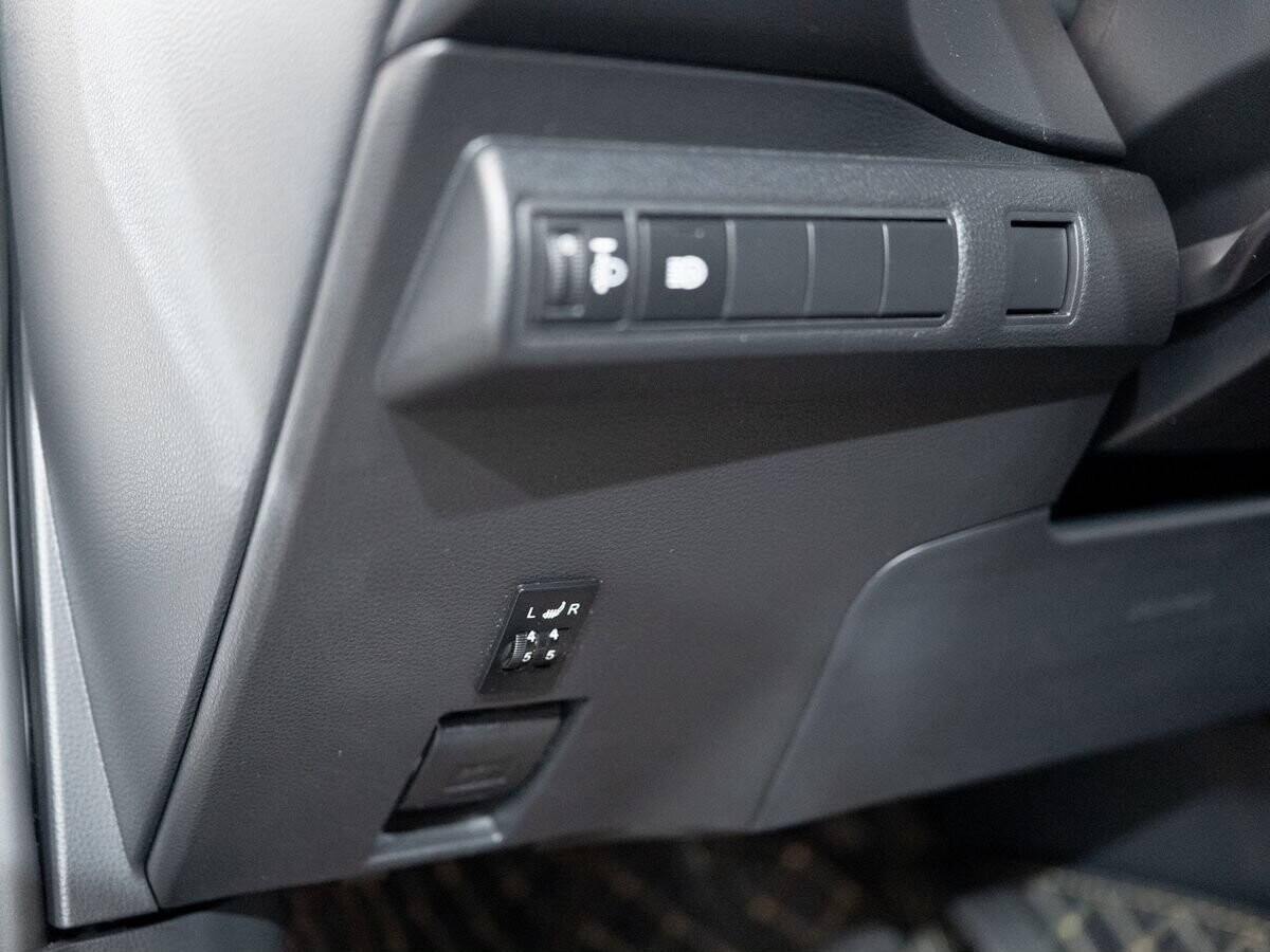 Toyota Corolla 2021 - фото автомобиля