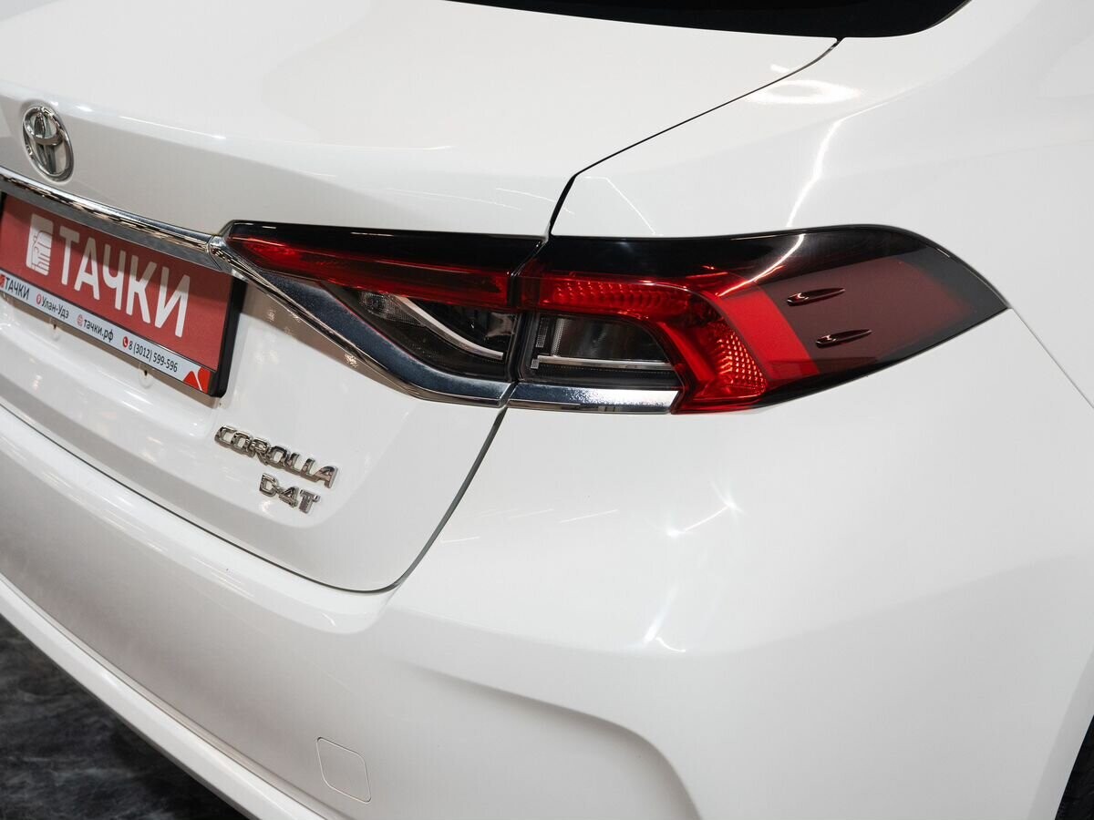 Toyota Corolla 2021 - фото автомобиля