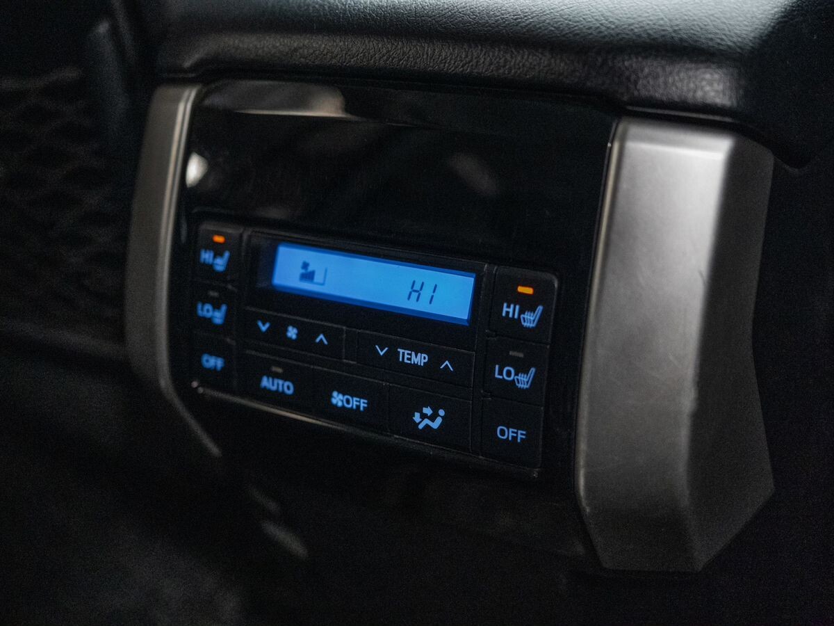 Toyota Land Cruiser Prado 2020 - фото автомобиля