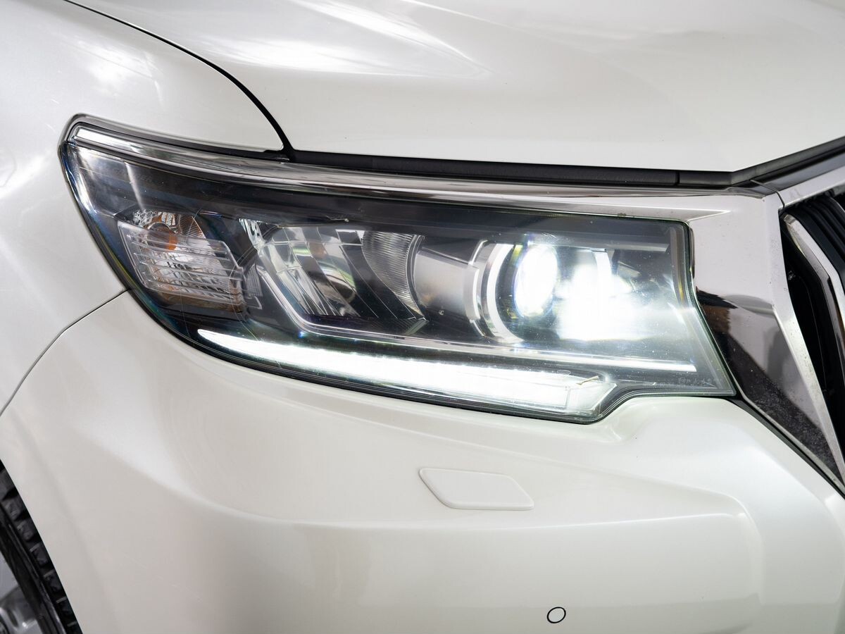 Toyota Land Cruiser Prado 2020 - фото автомобиля
