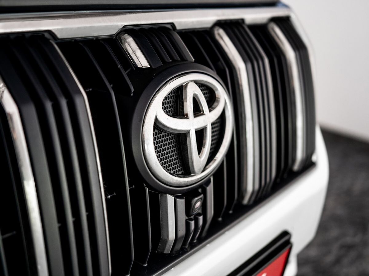 Toyota Land Cruiser Prado 2020 - фото автомобиля