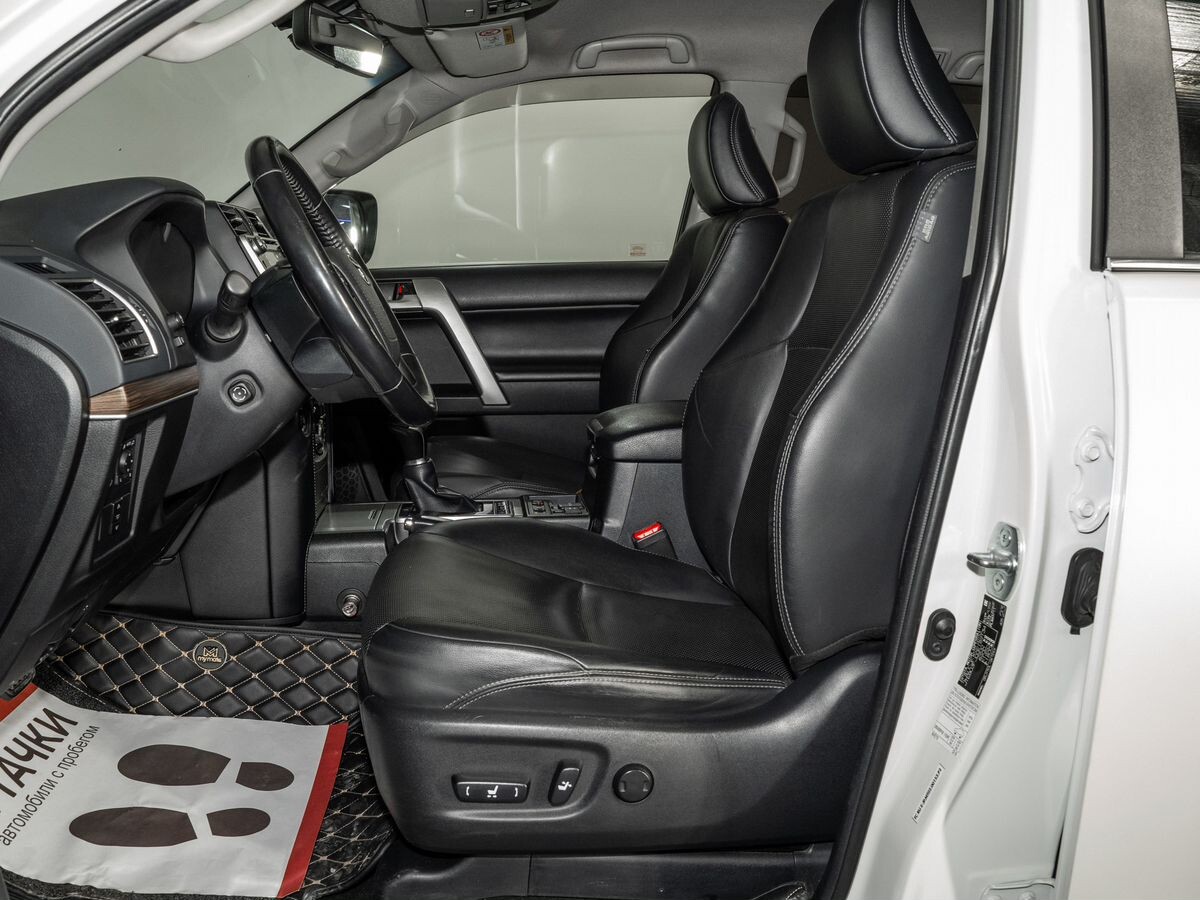 Toyota Land Cruiser Prado 2020 - фото автомобиля