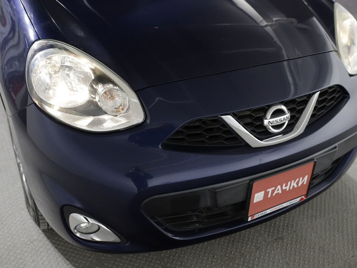 Nissan March 2018 - фото автомобиля