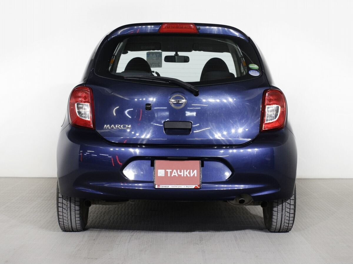 Nissan March 2018 - фото автомобиля