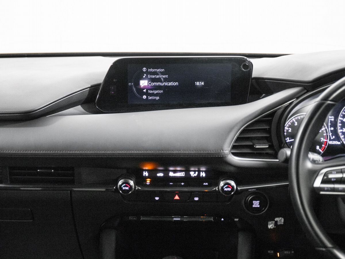 Mazda 3 2019 - фото автомобиля