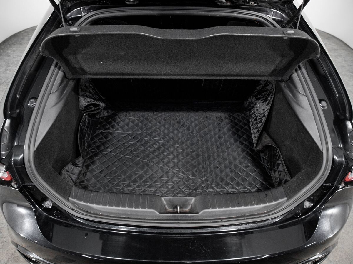 Mazda 3 2019 - фото автомобиля