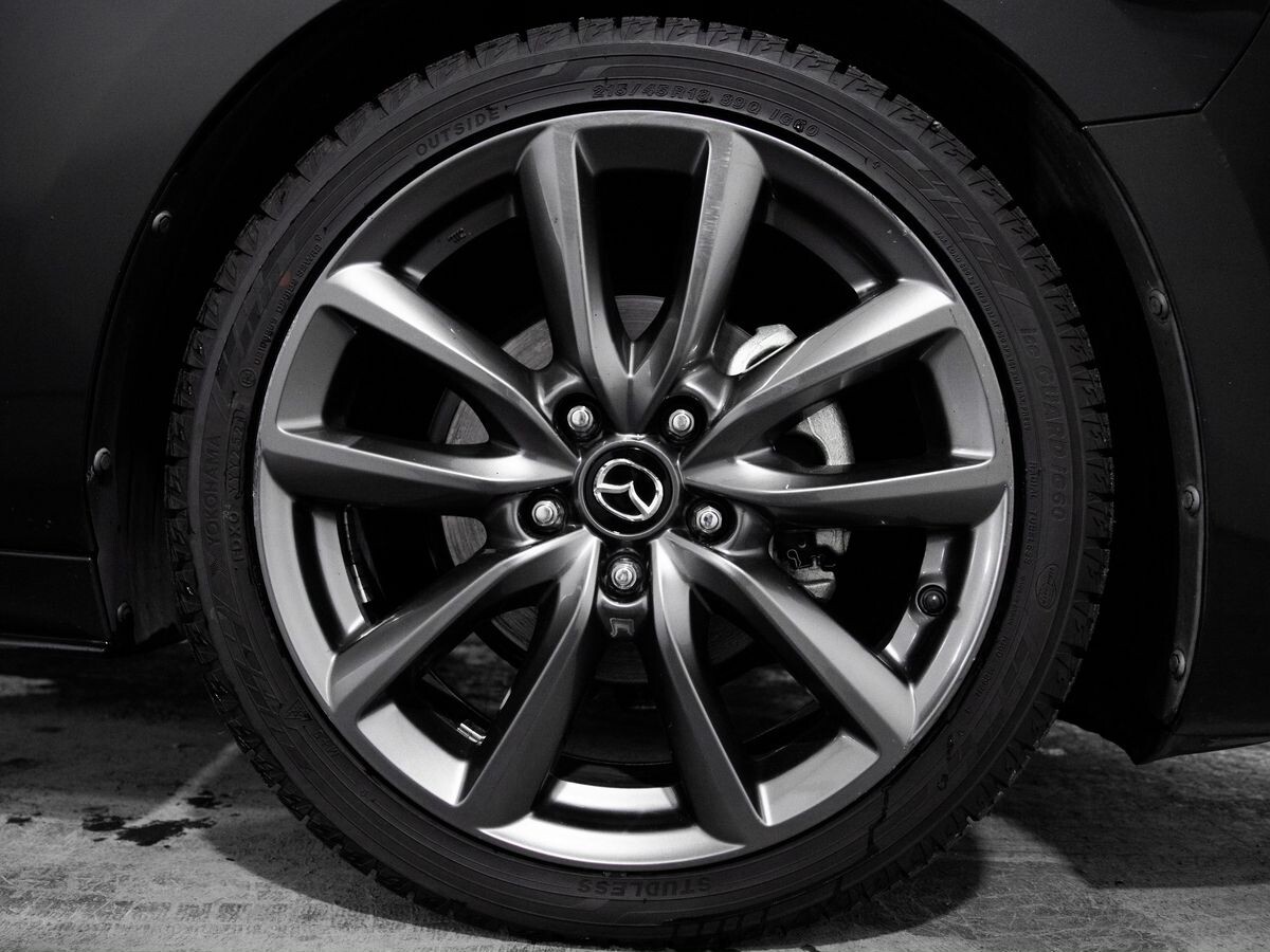 Mazda 3 2019 - фото автомобиля