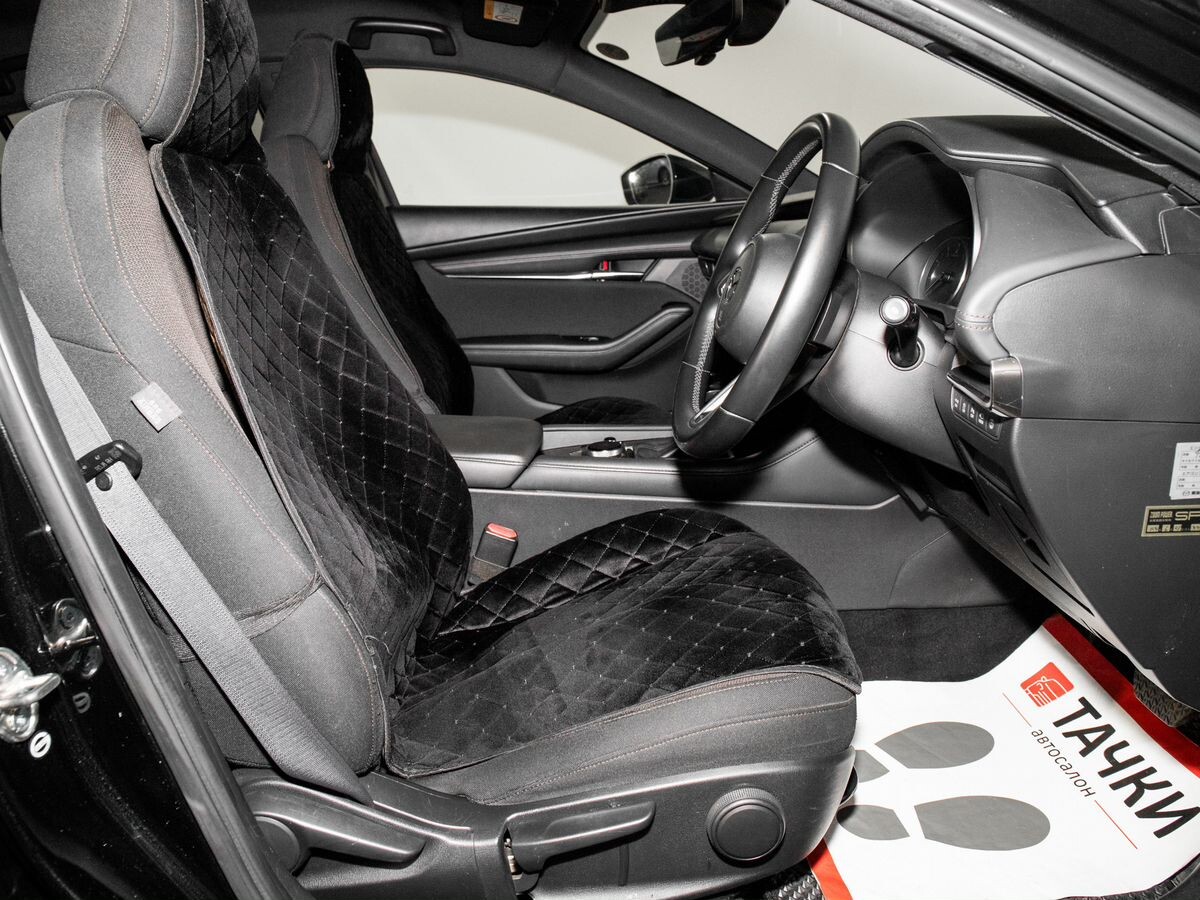 Mazda 3 2019 - фото автомобиля