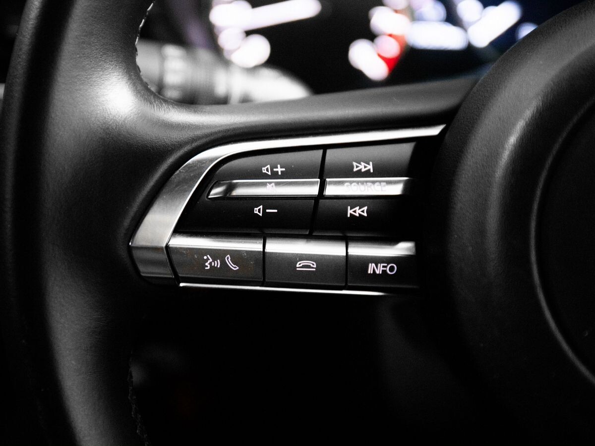 Mazda 3 2019 - фото автомобиля