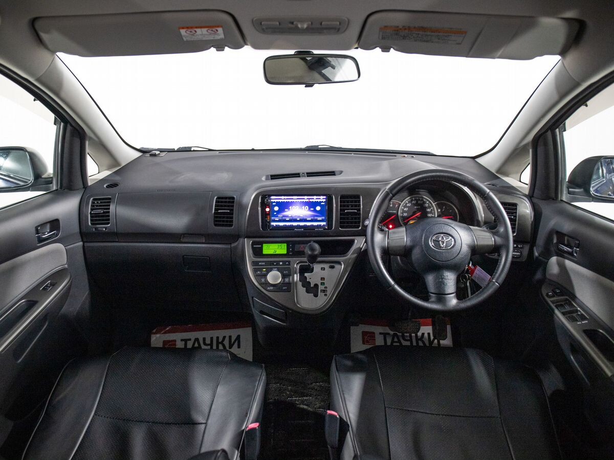 Toyota Wish 2007 - фото автомобиля
