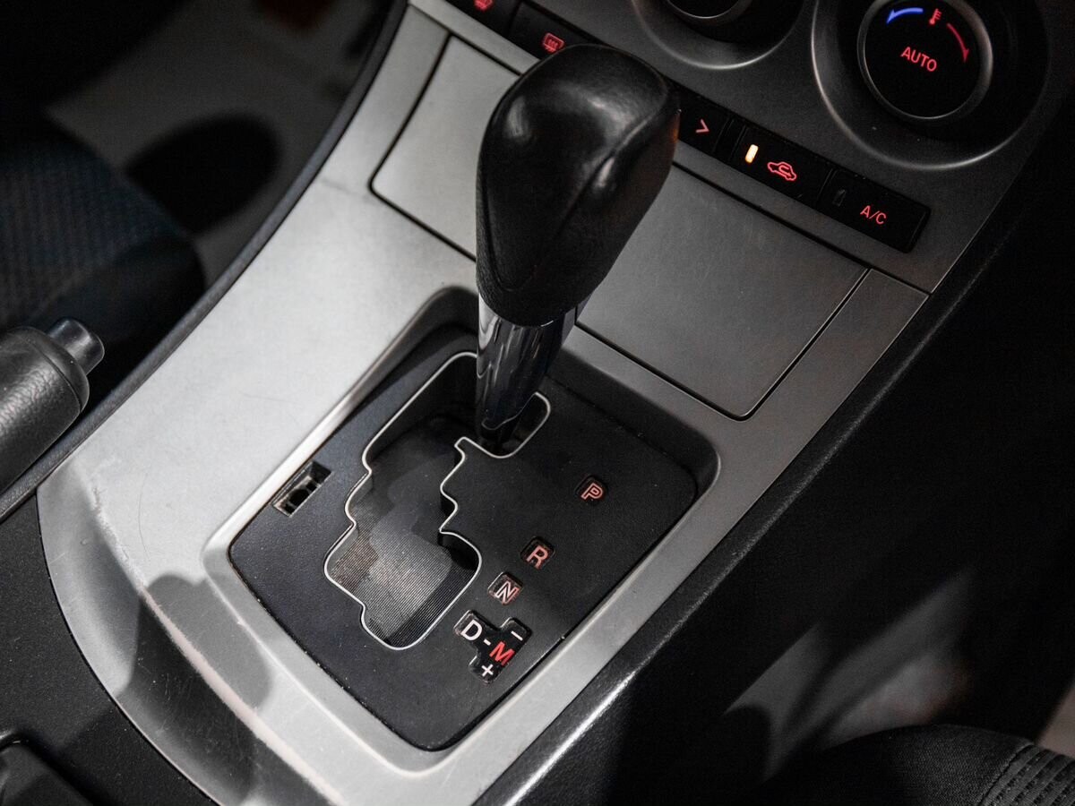 Mazda Axela 2009 - фото автомобиля