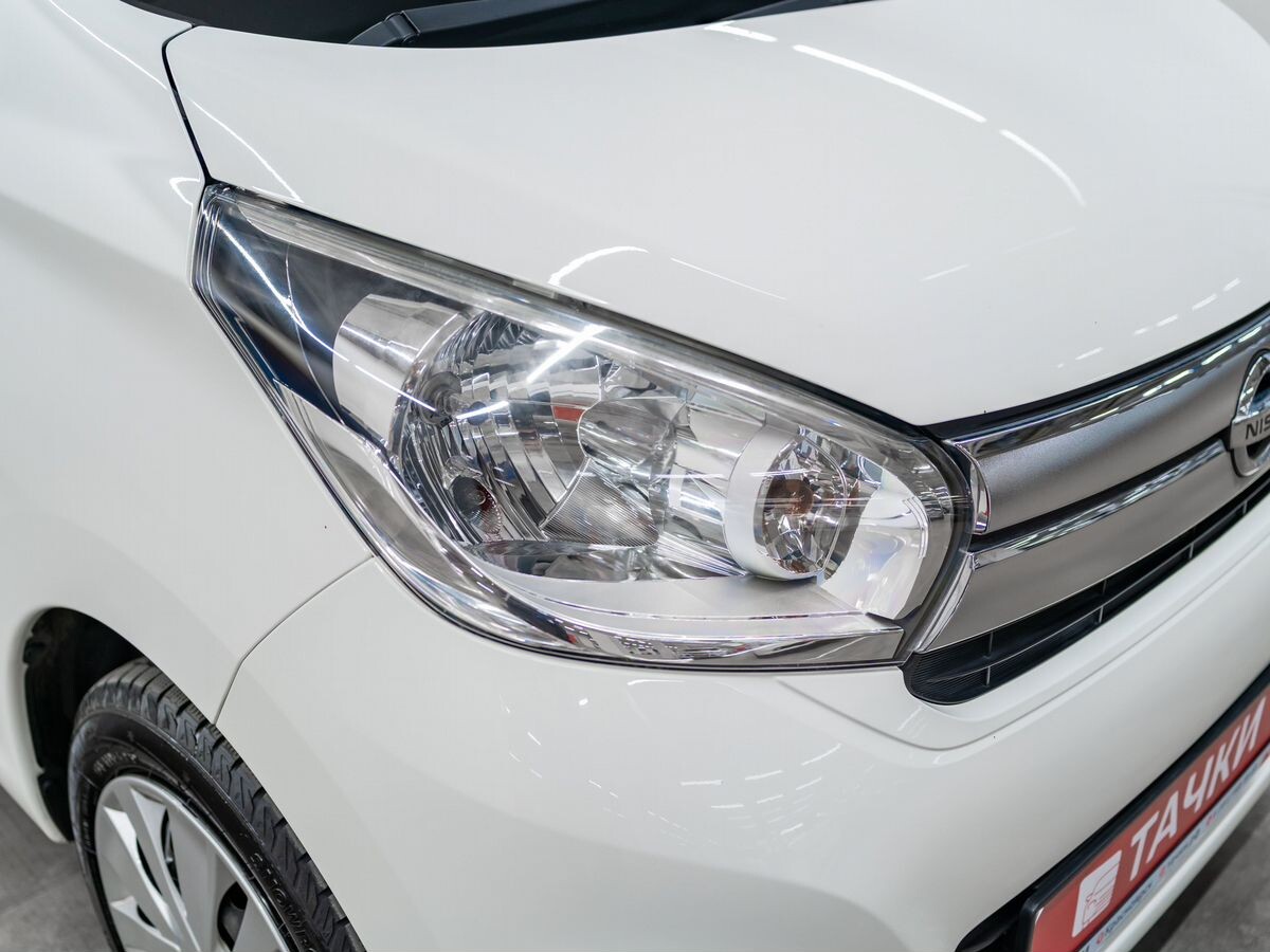 Nissan Dayz 2018 - фото автомобиля